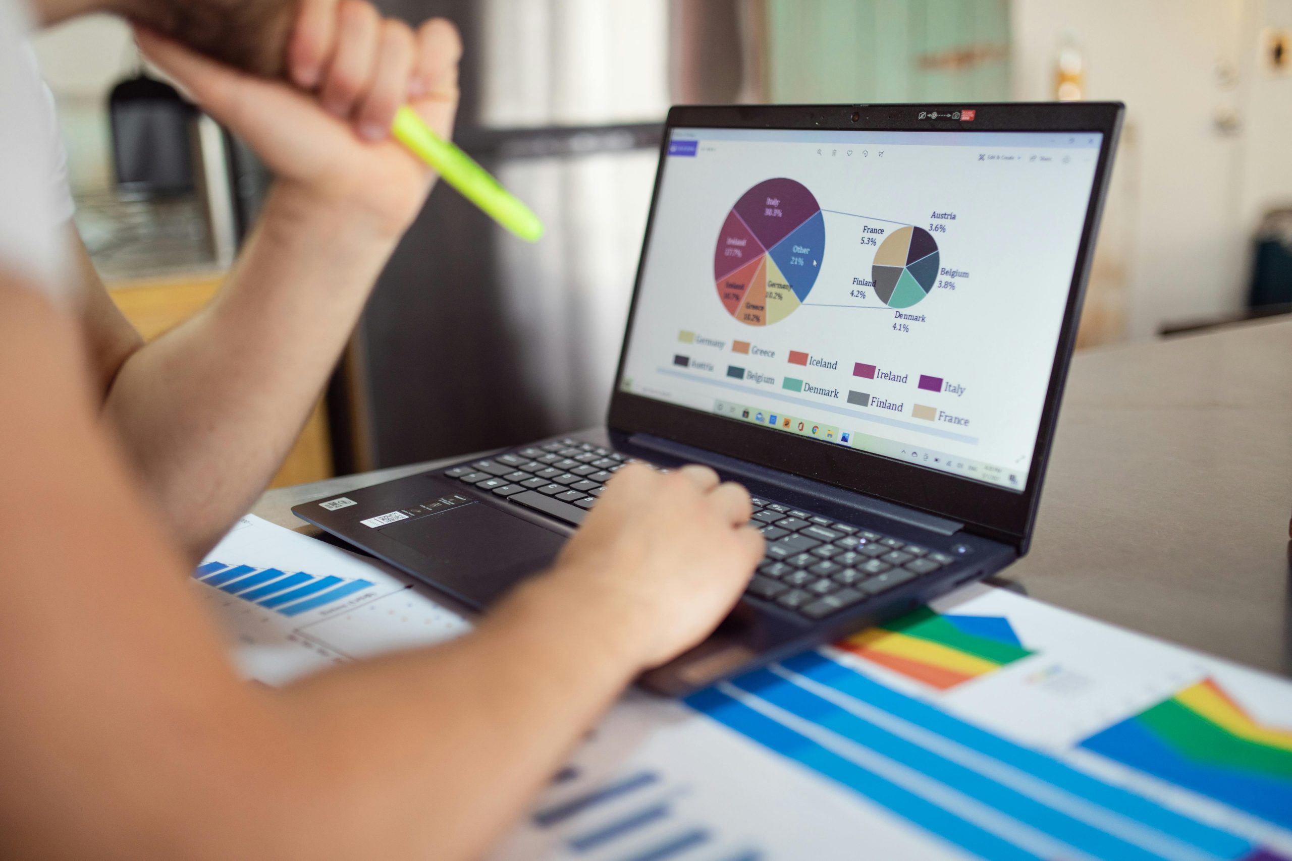 From Brand Metrics to Operational Excellence: Aligning Marketing Intelligence with Operations Forecasting
